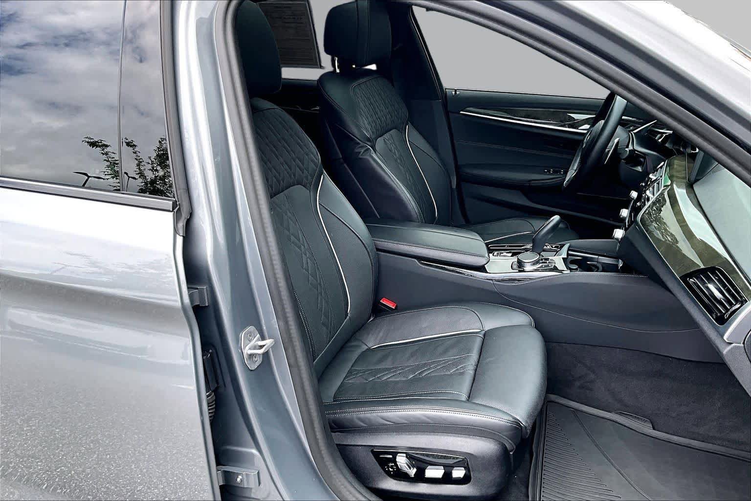 Certified 2023 BMW 540i w/ M Sport Package RWD image 10