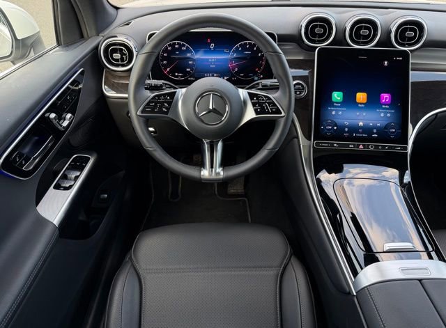 Used 2026 Mercedes-Benz GLC 300 4MATIC image 12