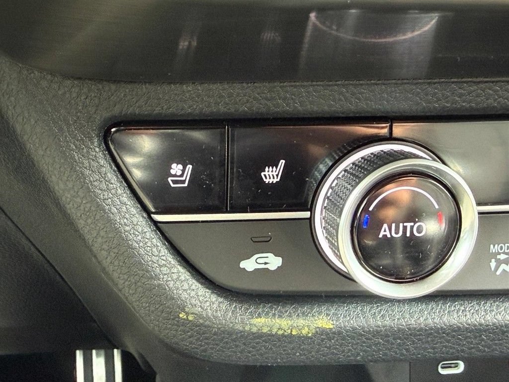 Certified 2025 Acura ADX A-Spec AWD/4WD image 18