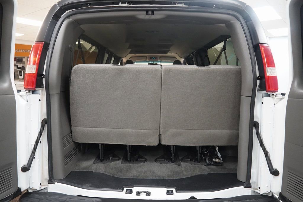 Used 2016 Chevrolet Express 3500 LT w/ LT Preferred Equipment Group image 10