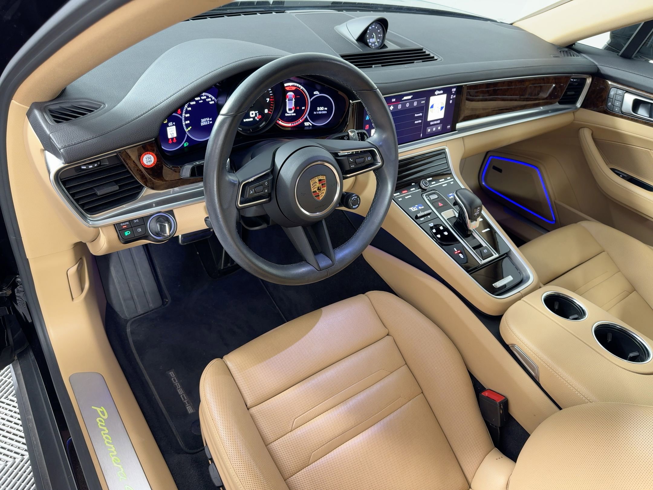 Certified 2023 Porsche Panamera 4 image 4
