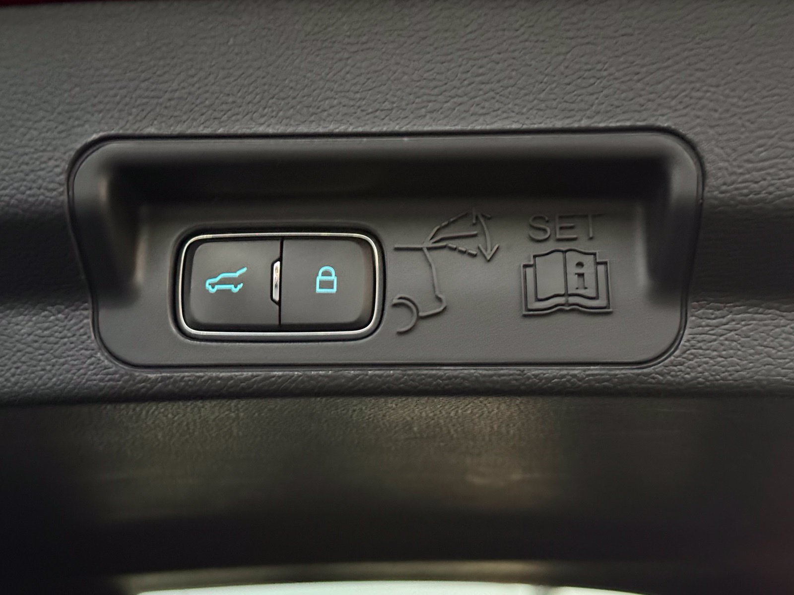 Used 2020 Ford Explorer ST w/ ST Street Pack AWD/4WD image 45