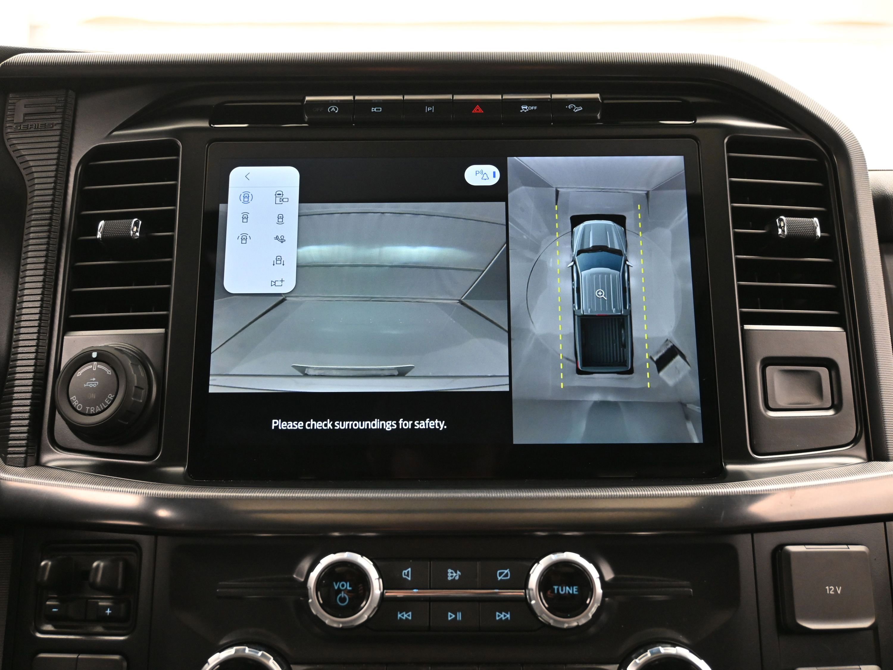 Used 2024 Ford F150 Platinum w/ Equipment Group 702A High image 31