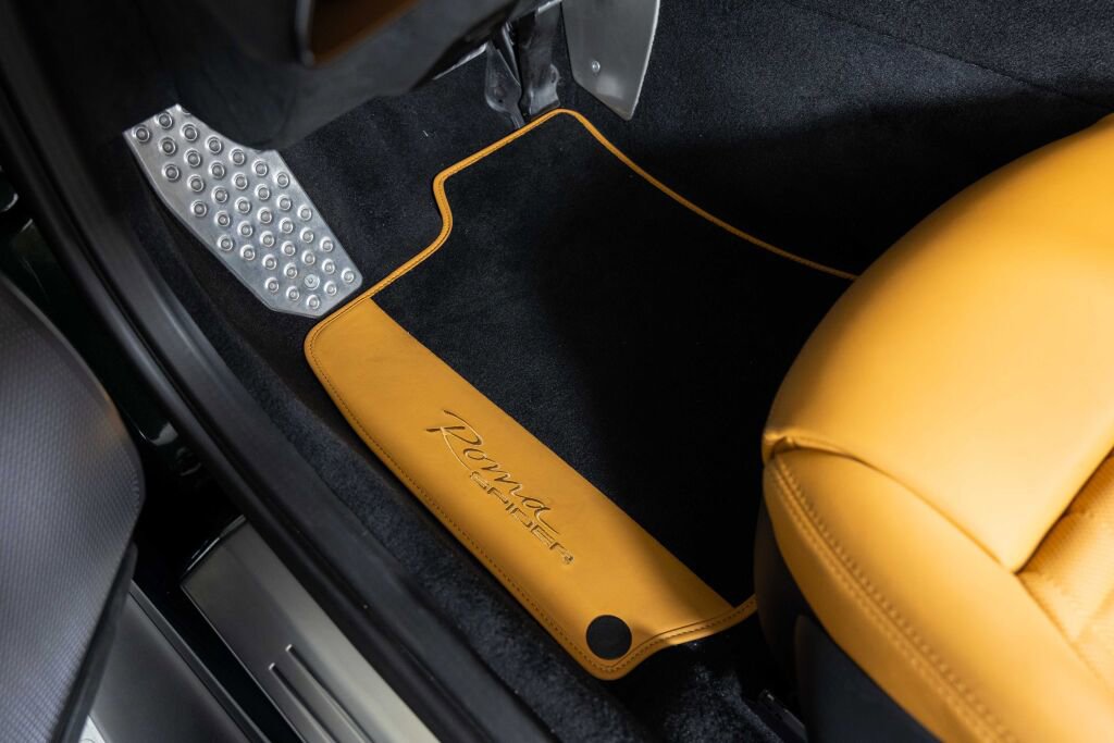 Certified 2025 Ferrari Roma Spider image 35