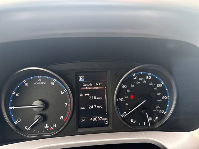 Used 2018 Toyota RAV4 LE w/ All Weather Liner Package AWD/4WD image 23