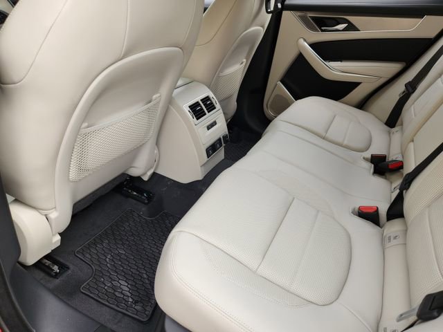 Used 2026 Jaguar F-PACE R-Dynamic S AWD/4WD image 21