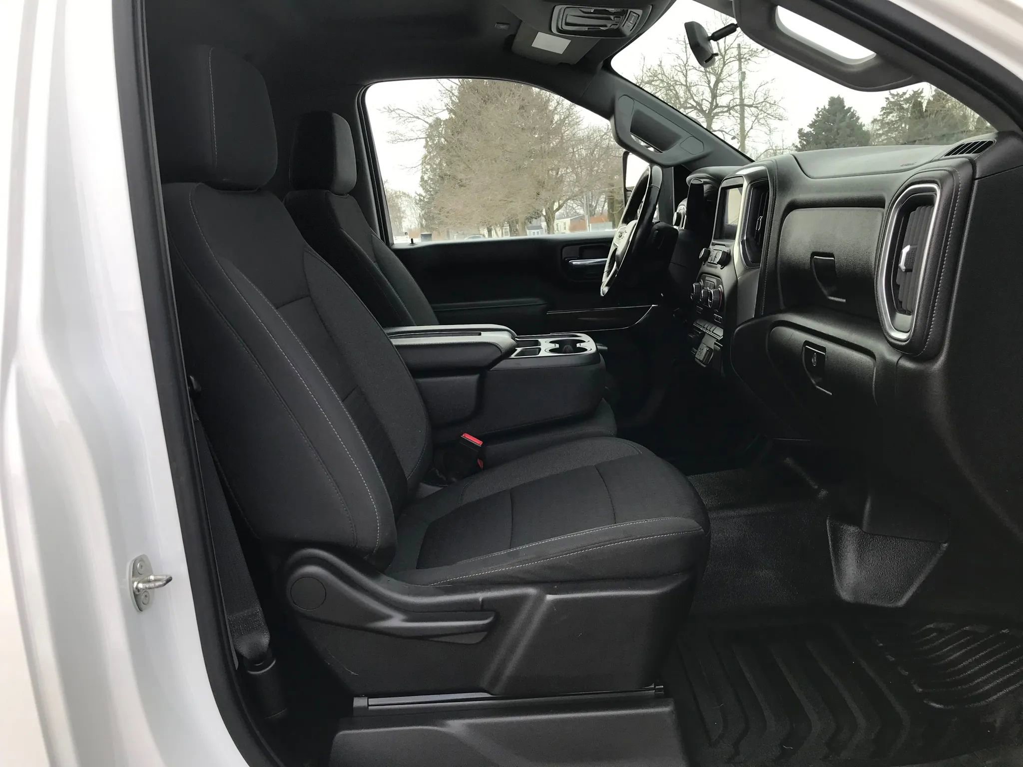 Used 2022 Chevrolet Silverado 3500 LT w/ Convenience Package image 46