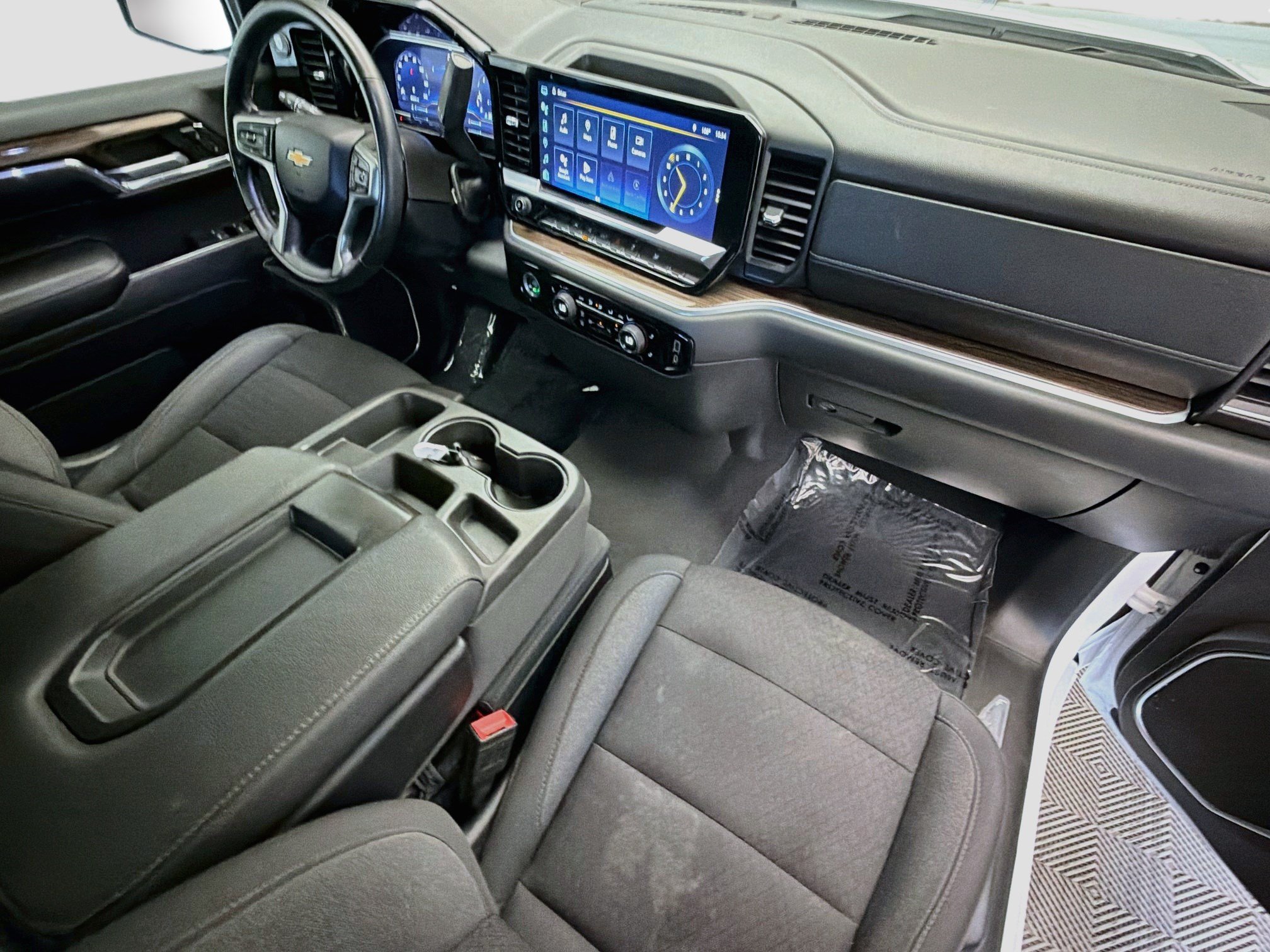 Used 2023 Chevrolet Silverado 1500 LT w/ Protection Package AWD/4WD image 11