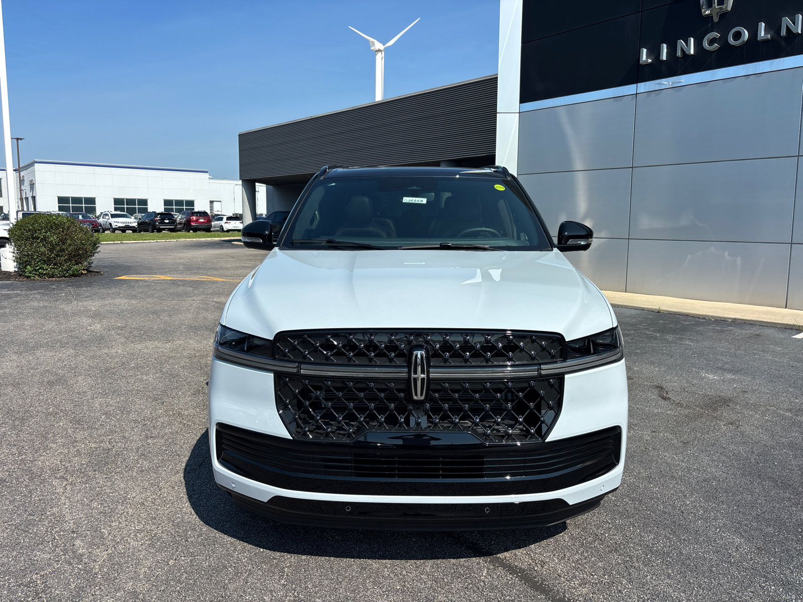 New 2026 Lincoln Navigator Black Label AWD/4WD image 2