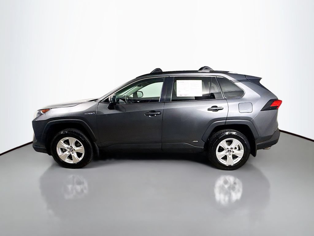 Used 2021 Toyota RAV4 LE AWD/4WD image 4