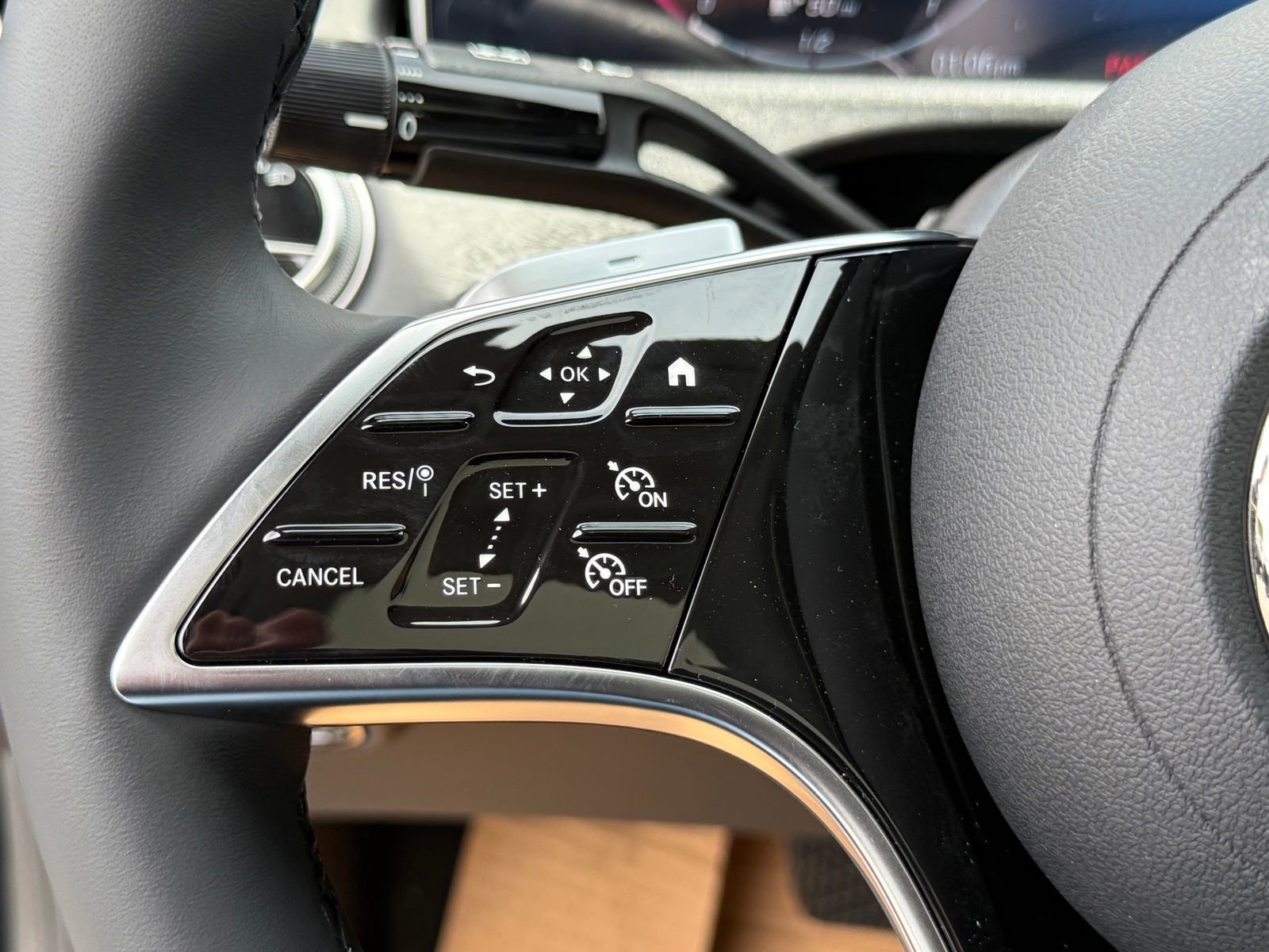 New 2026 Mercedes-Benz E 350 4MATIC Sedan image 27