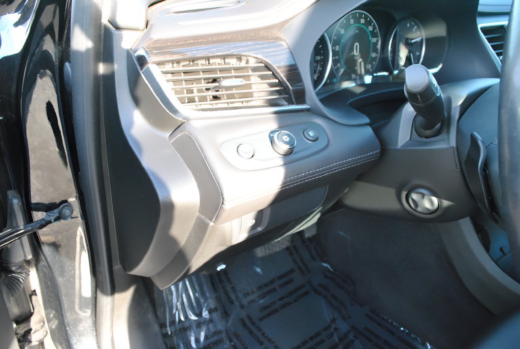Used 2019 Buick LaCrosse Essence w/ Sun and Shade Package AWD/4WD image 15
