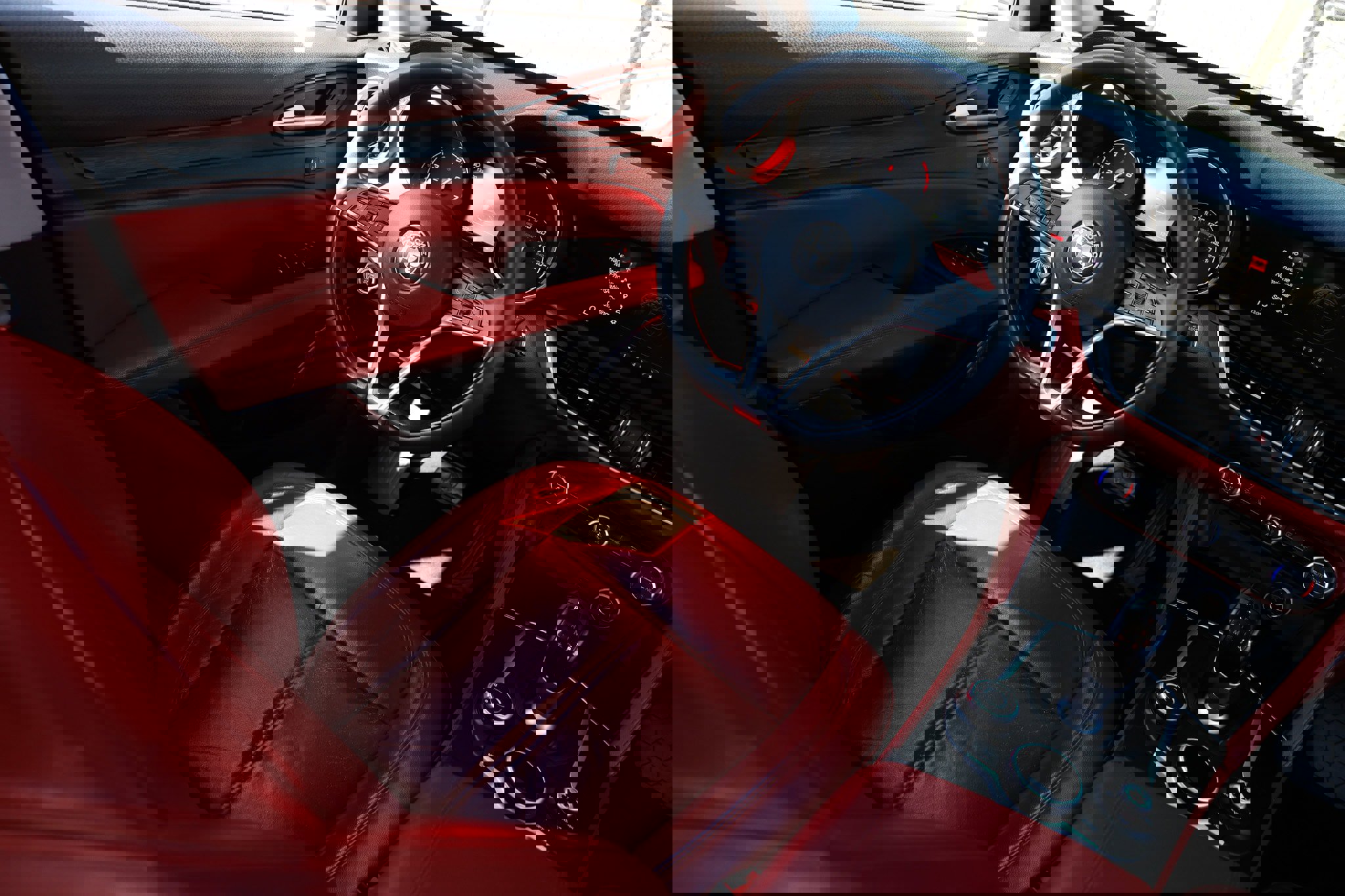 Used 2018 Alfa Romeo Stelvio image 25