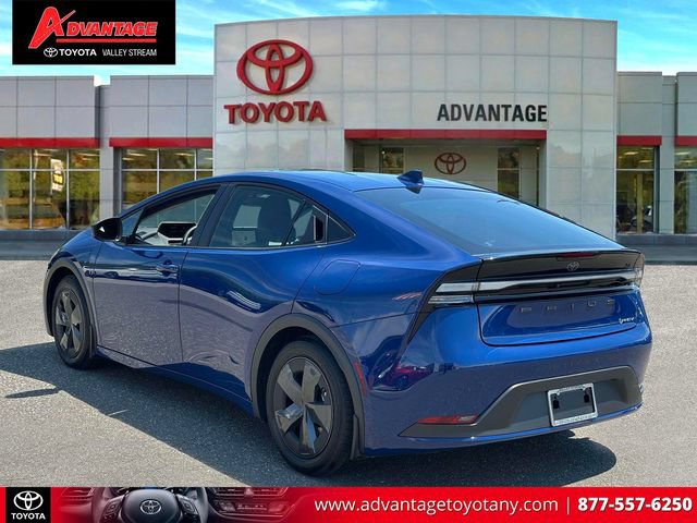 Used 2025 Toyota Prius Plug-In Hybrid FWD image 10