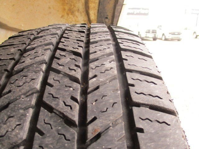 Used 2020 Chevrolet Express 4500 w/ Power Convenience Package image 23