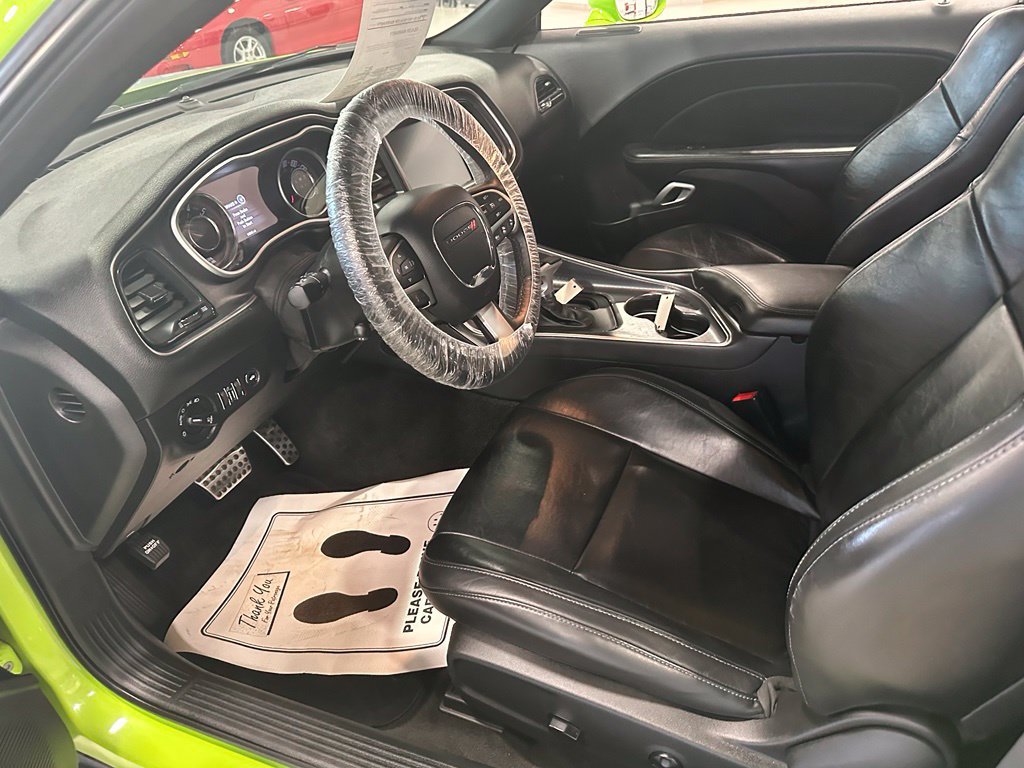 Used 2015 Dodge Challenger R/T Plus RWD image 8