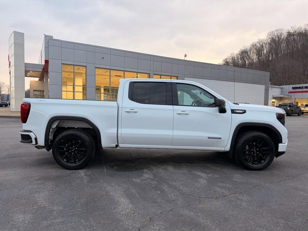 Used 2025 GMC Sierra 1500 Elevation image 3