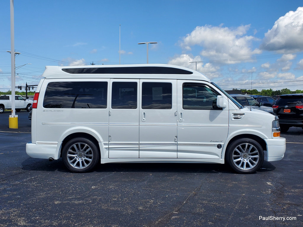 Used 2020 Chevrolet Express 2500 w/ Enhanced Convenience Package RWD image 12