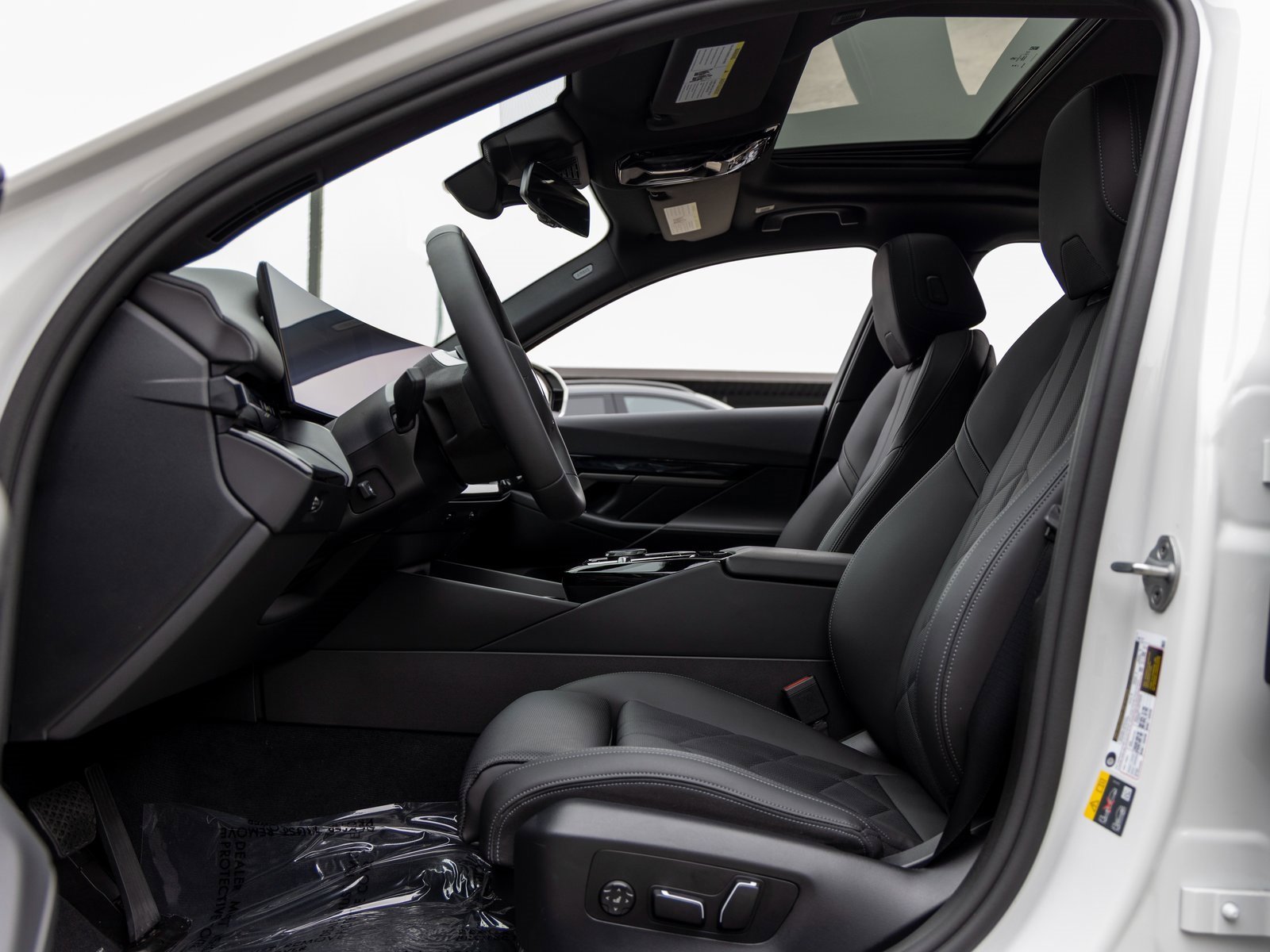 Used 2025 BMW i5 xDrive40 w/ Premium Package image 27