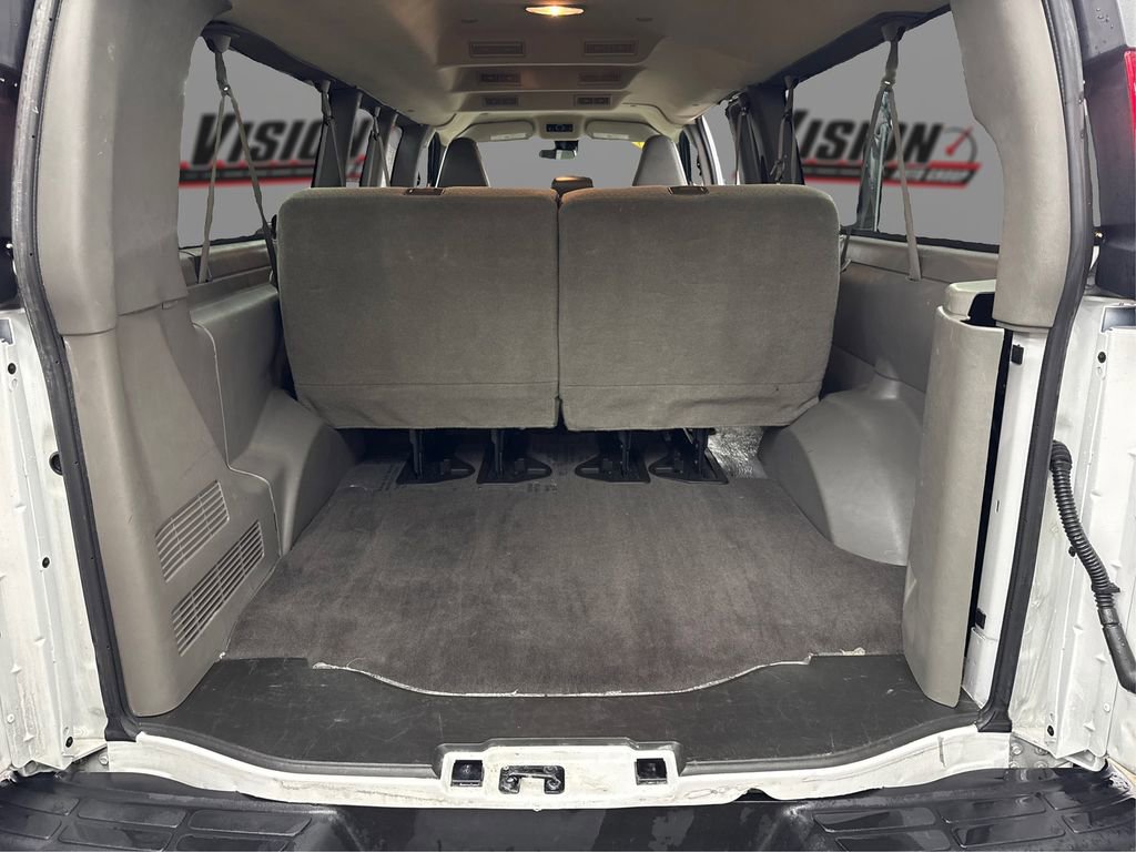 Used 2025 GMC Savana 3500 LT w/ LT Preferred Equipment Group RWD image 11