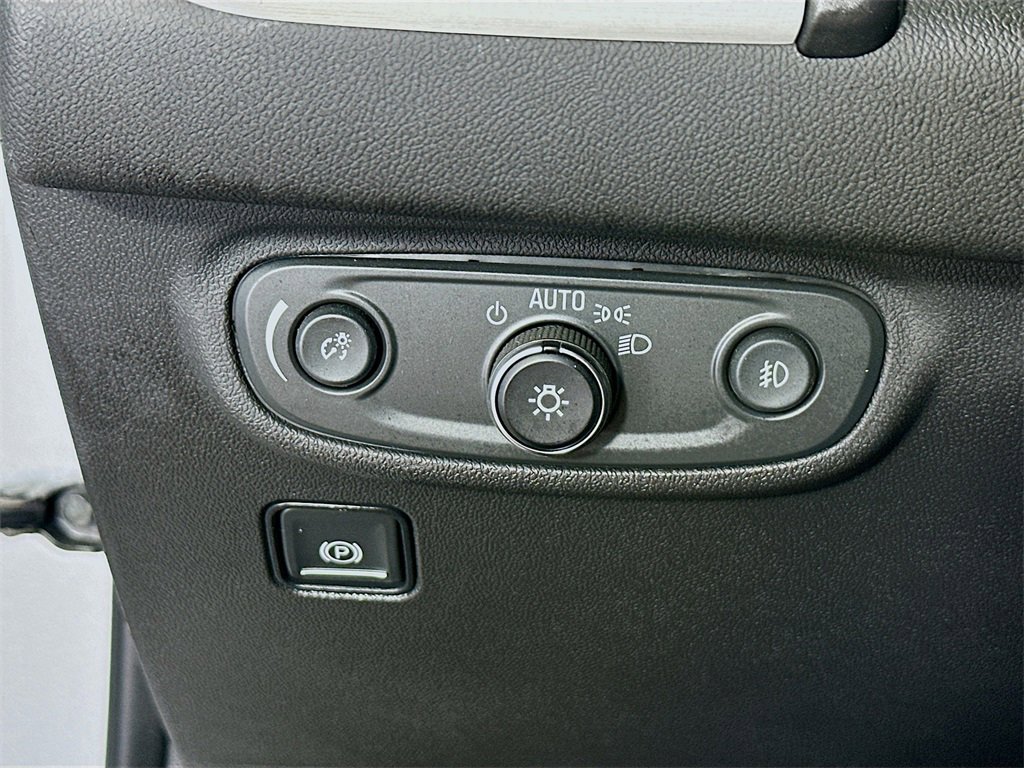 Used 2020 GMC Terrain SLT w/ Preferred Package image 10