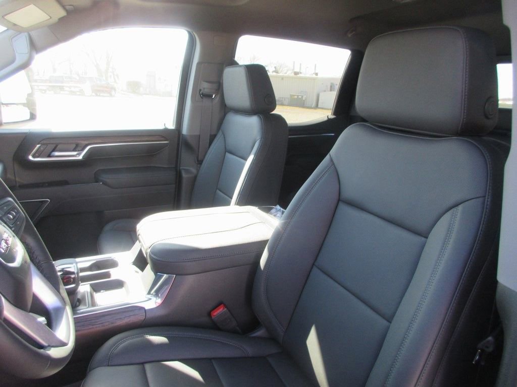 New 2026 GMC Sierra 1500 SLT w/ SLT Premium Plus Package image 14