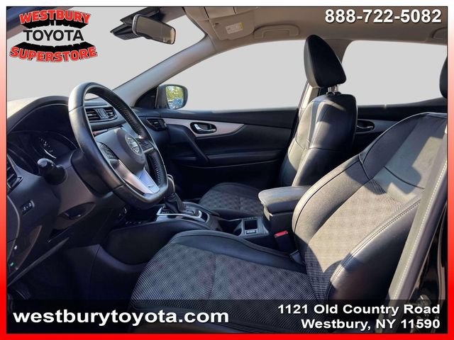 Used 2020 Nissan Rogue Sport SV w/ Technology Package AWD/4WD image 19