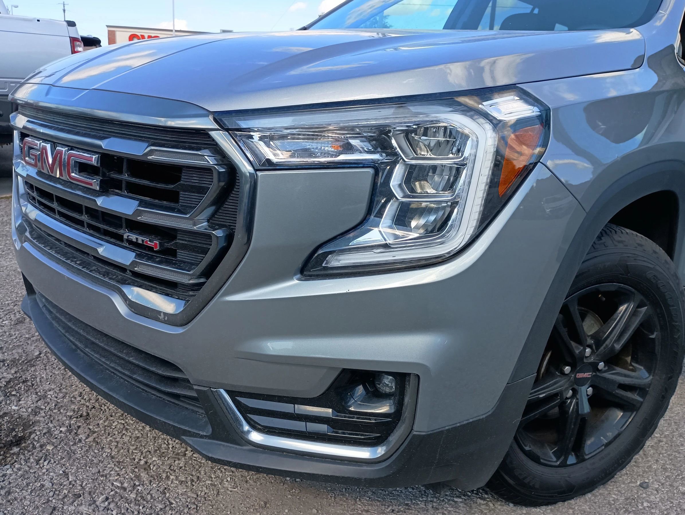 Used 2023 GMC Terrain AT4 image 7