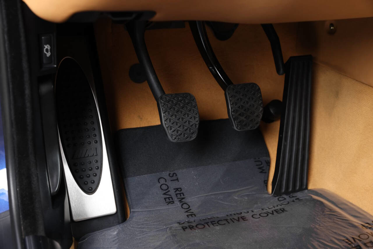 Used 2002 BMW M5 image 91