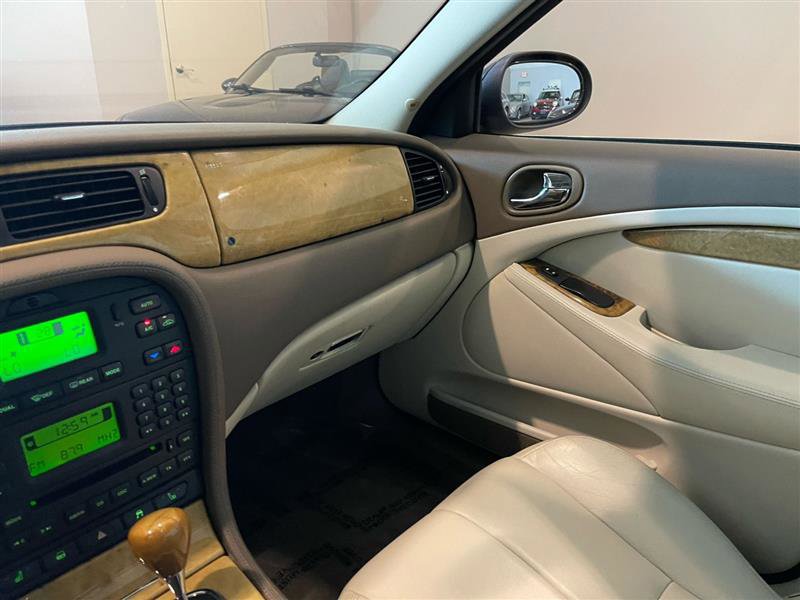 Used 2006 Jaguar S-TYPE 3.0 image 53