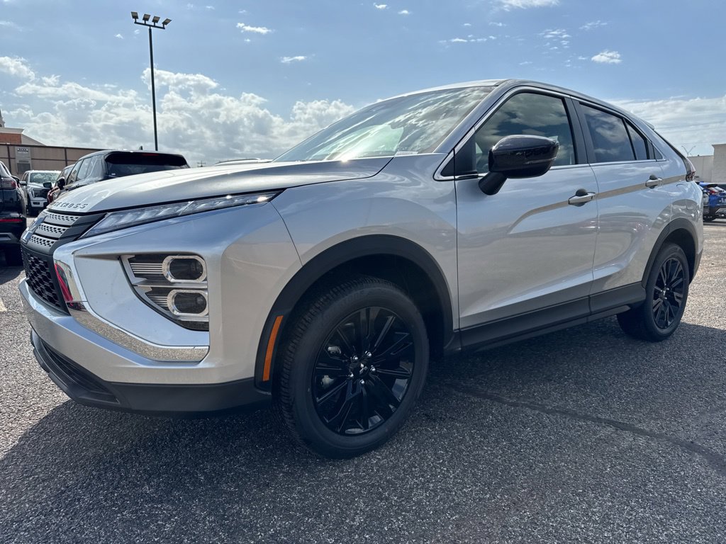 New 2026 Mitsubishi Eclipse Cross LE AWD/4WD image 3
