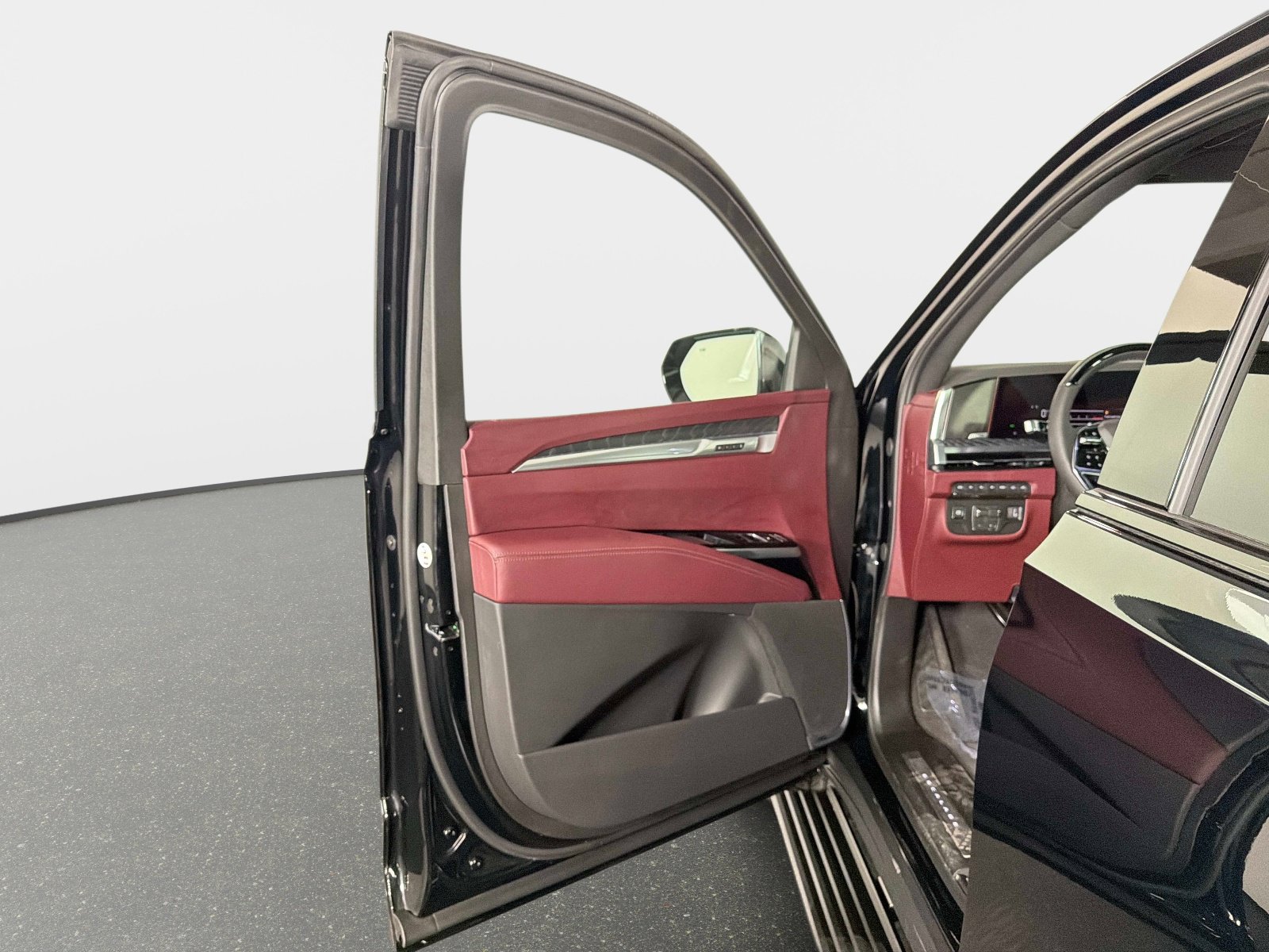 Used 2026 Cadillac Escalade Sport w/ Touring Package image 35