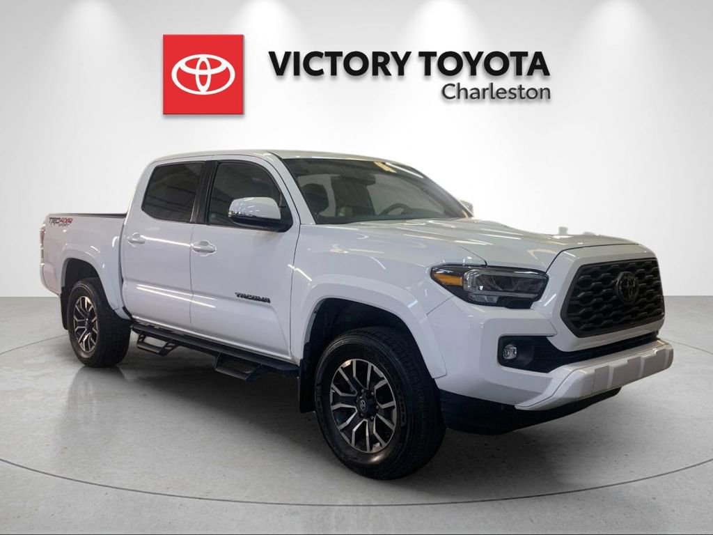 Used 2023 Toyota Tacoma TRD Sport w/ Technology Package AWD/4WD image 5