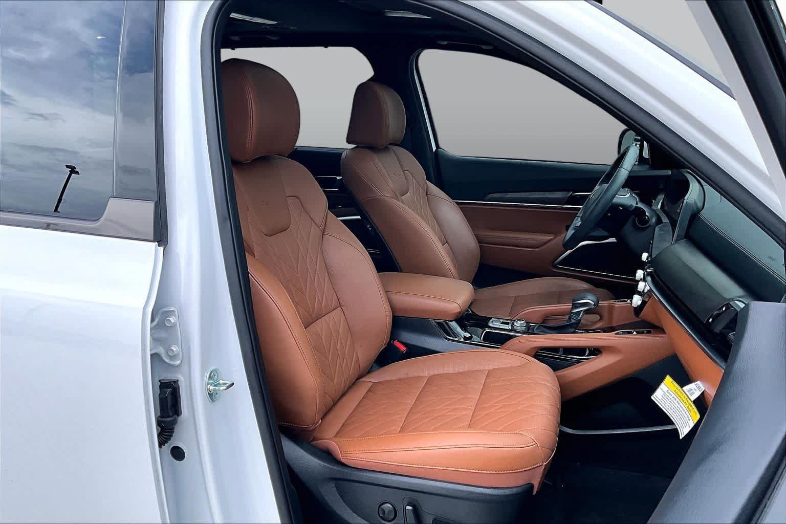 Certified 2025 Kia Telluride SX X-Line AWD/4WD image 9