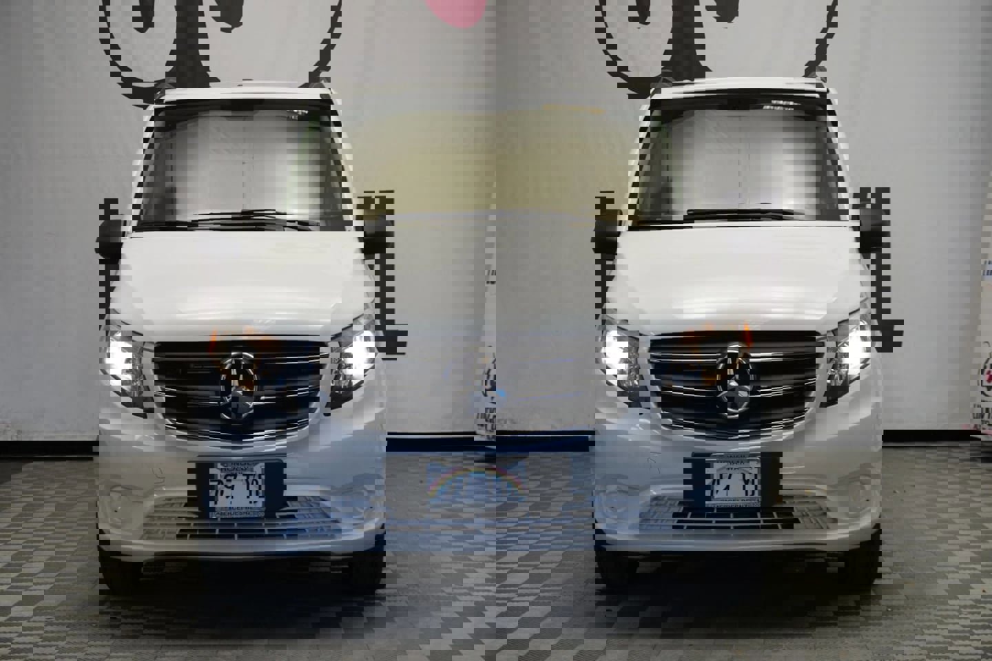 Used 2023 Mercedes-Benz Metris Passenger image 2