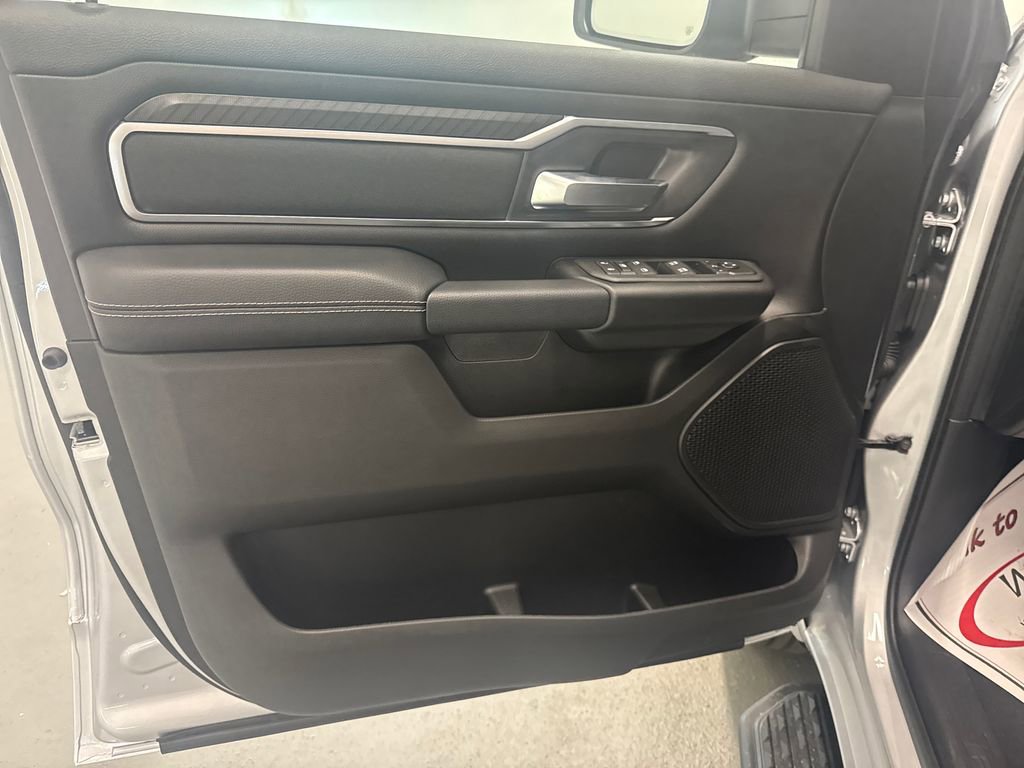 New 2026 RAM 1500 Big Horn AWD/4WD image 11