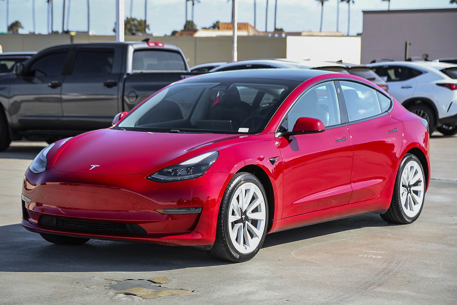 Used 2021 Tesla Model 3 Standard Range Plus RWD image 3