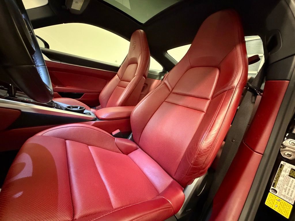 Used 2020 Porsche 911 Carrera S image 5