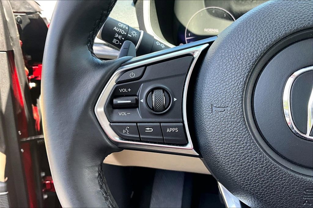 Used 2022 Acura MDX FWD image 11