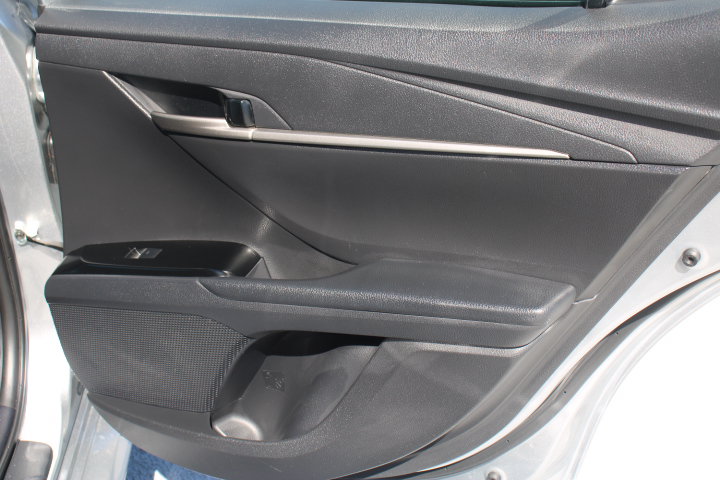 Used 2025 Toyota Camry LE AWD/4WD image 16