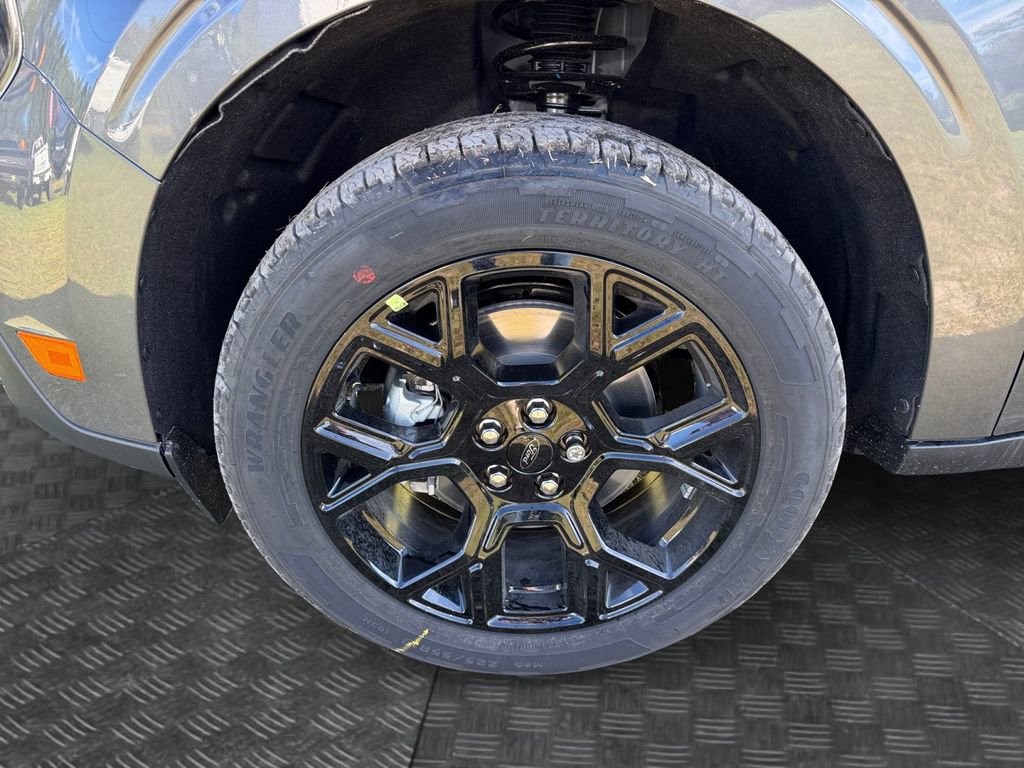 New 2025 Ford Maverick XLT w/ Black Appearance Package image 17