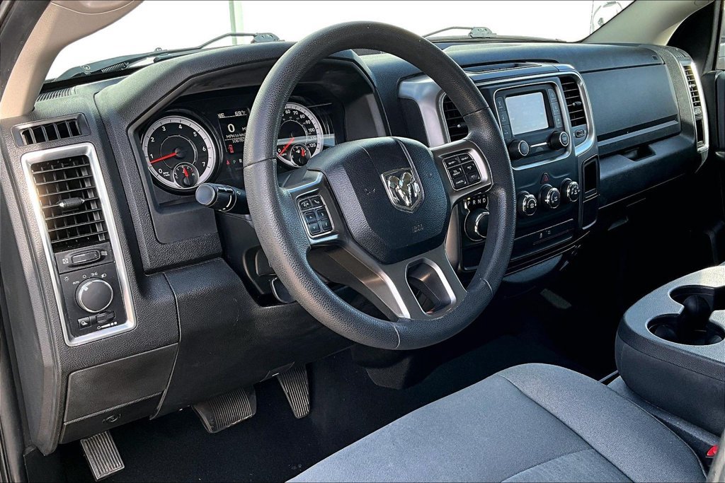 Used 2021 RAM 1500 Classic SLT RWD image 16