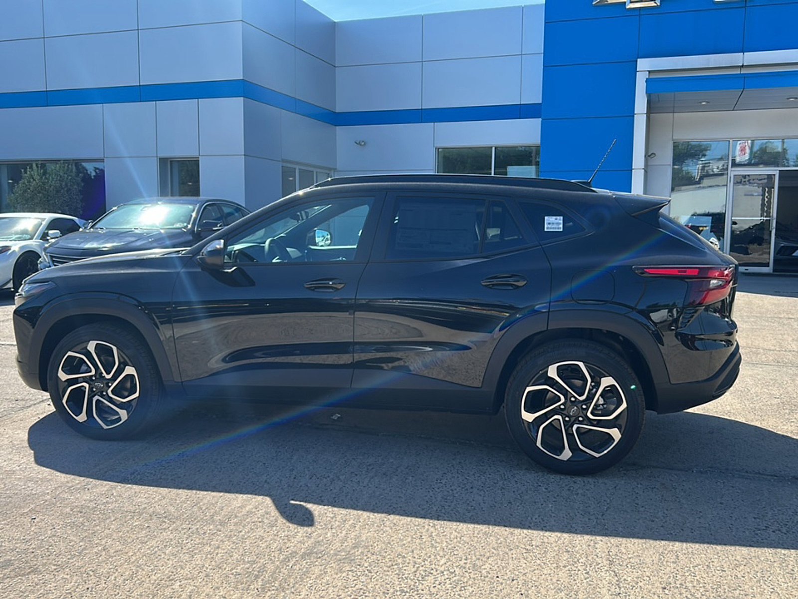 New 2026 Chevrolet Trax RS w/ Sunroof Package FWD image 7