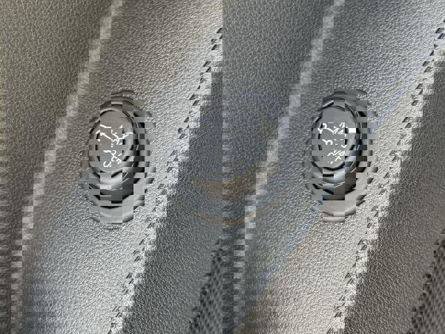 Used 2024 Chevrolet Equinox LT image 18