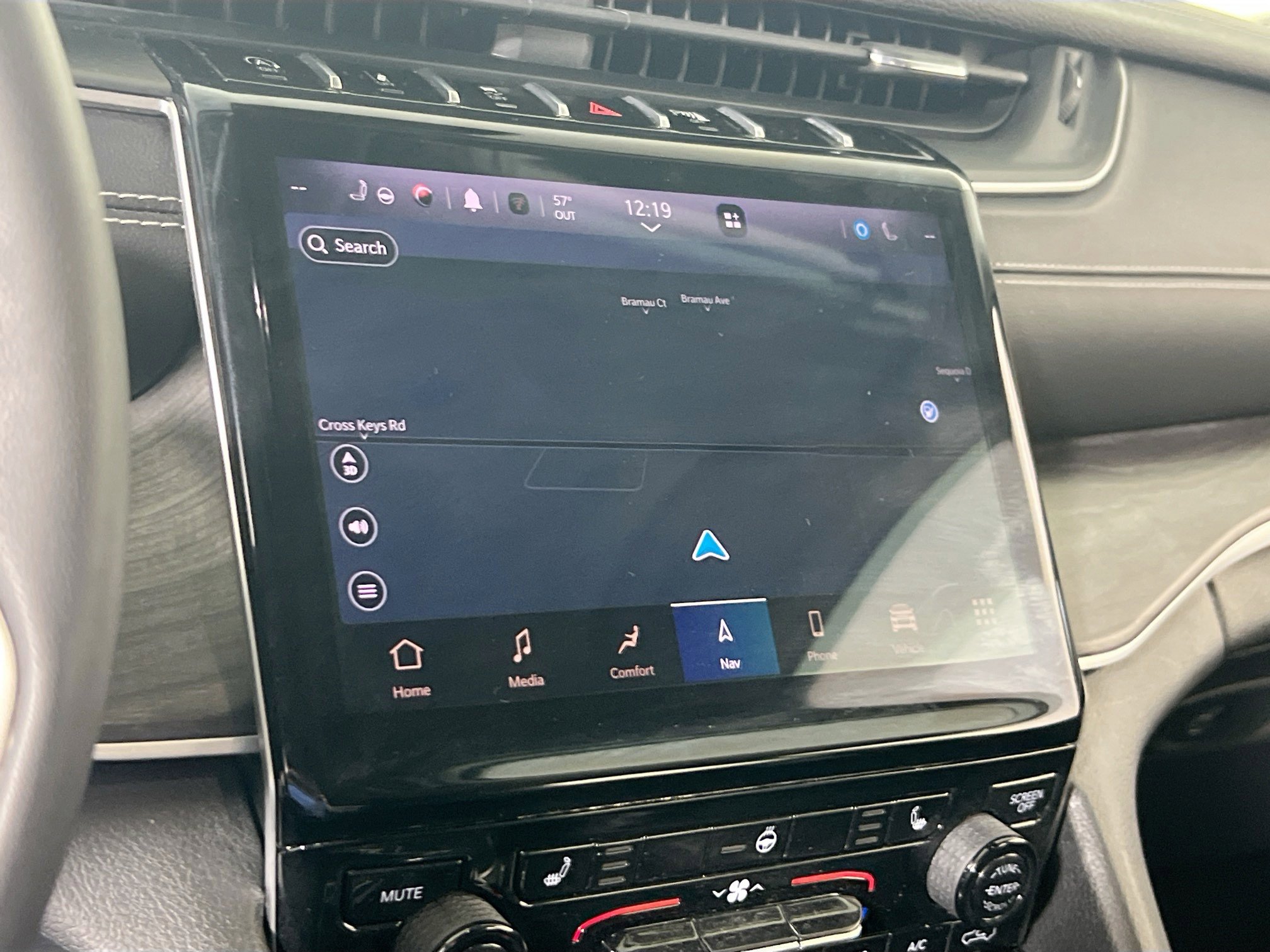 Used 2023 Jeep Grand Cherokee L Limited image 12