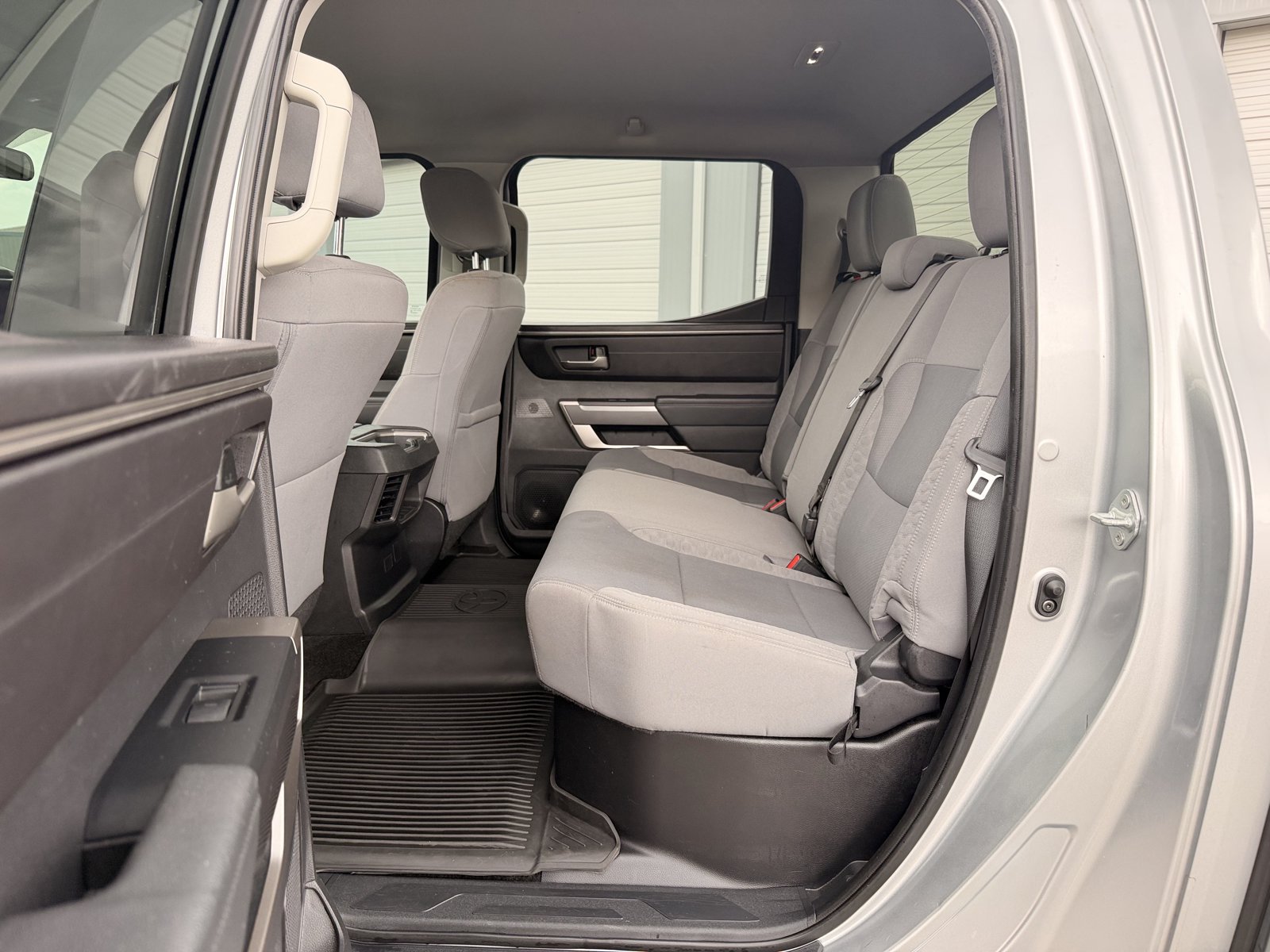 Used 2022 Toyota Tundra SR5 AWD/4WD image 28