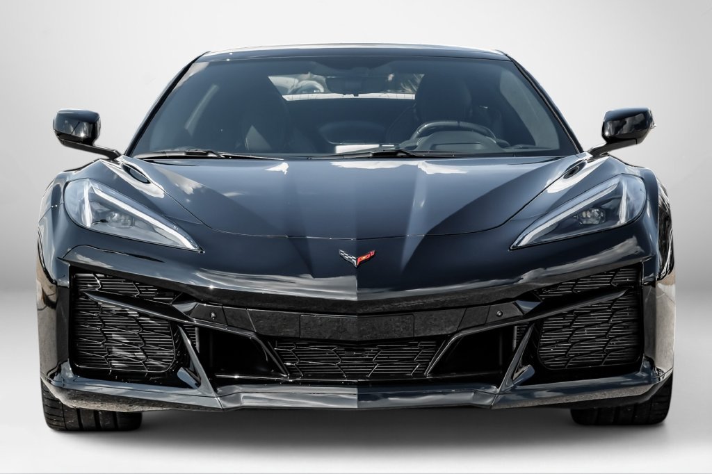 Used 2023 Chevrolet Corvette Z06 w/ Stealth Interior Trim Package RWD image 4