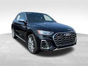 Used 2024 Audi SQ5 Premium w/ Convenience Package image 1