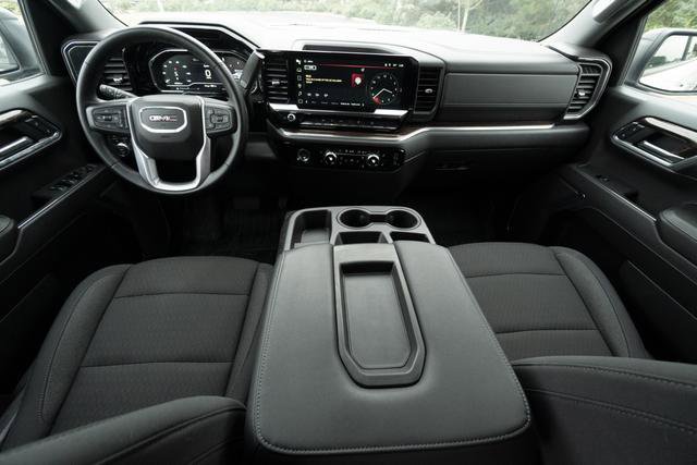 Used 2024 GMC Sierra 1500 Elevation image 18