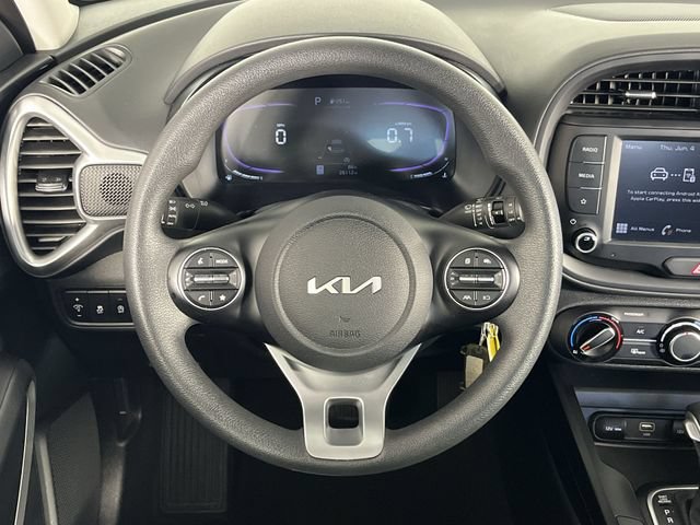 Certified 2025 Kia Soul LX w/ LX Technology Package FWD image 15